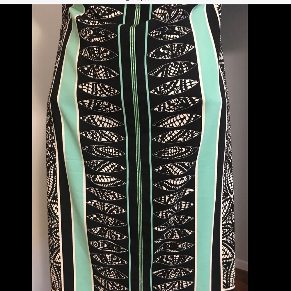 Nicole Miller strapless silk dress. - Picture 10 of 16